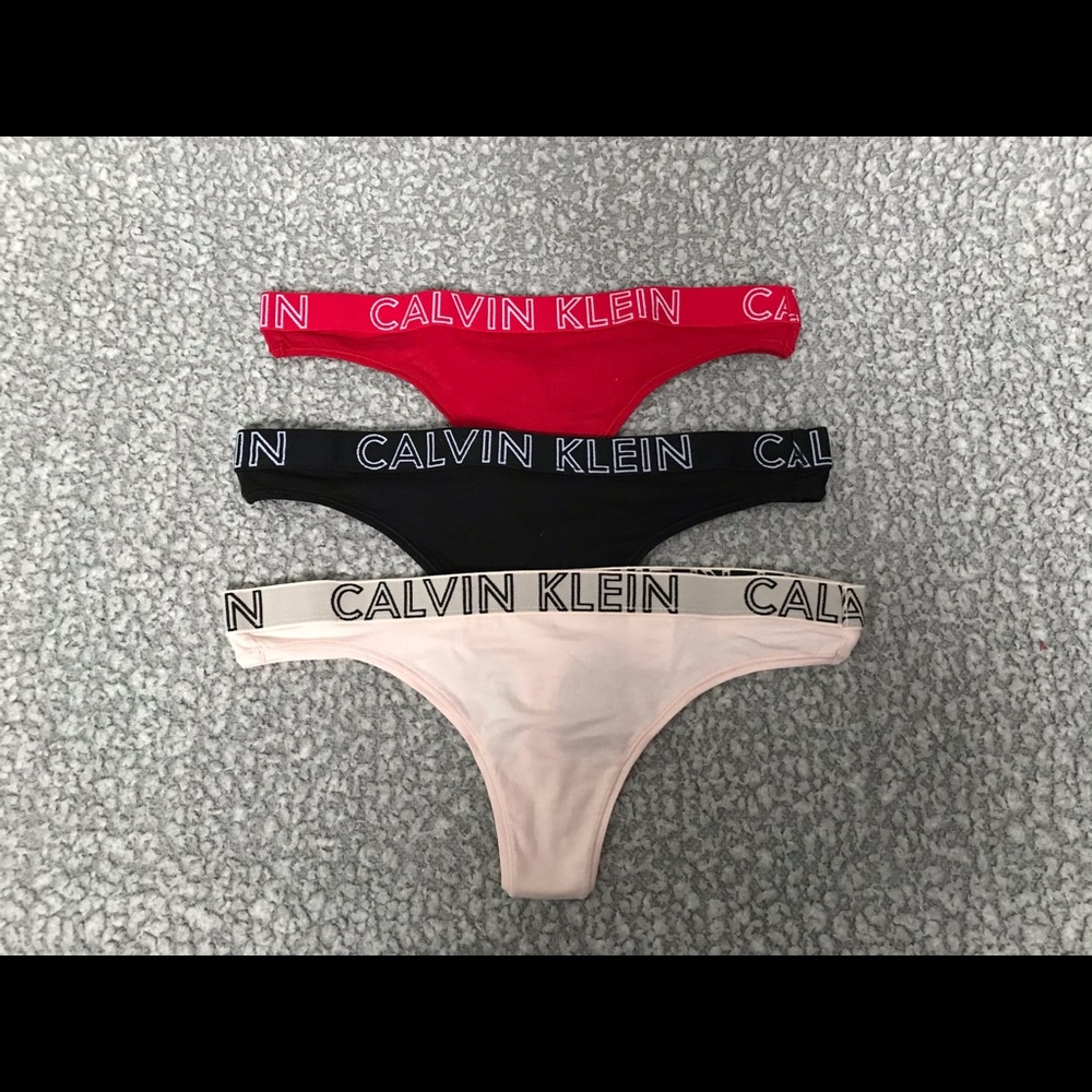 Calvin Klein 3-Pack Thongs NWOT